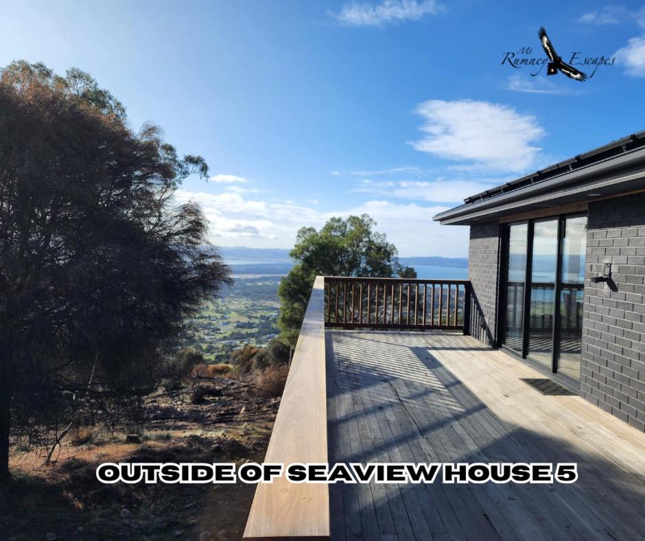 Mount Rumney Escapes - 5 Seaview Kangaroo House Bagian luar foto